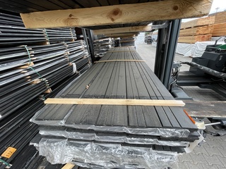 Ca. 50x Zweeds rabat zwart gecoat, 16x195mm, lengte 400cm